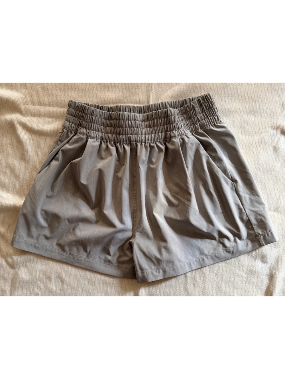 Vuori Women's Lightweight Athletic Shorts Medium